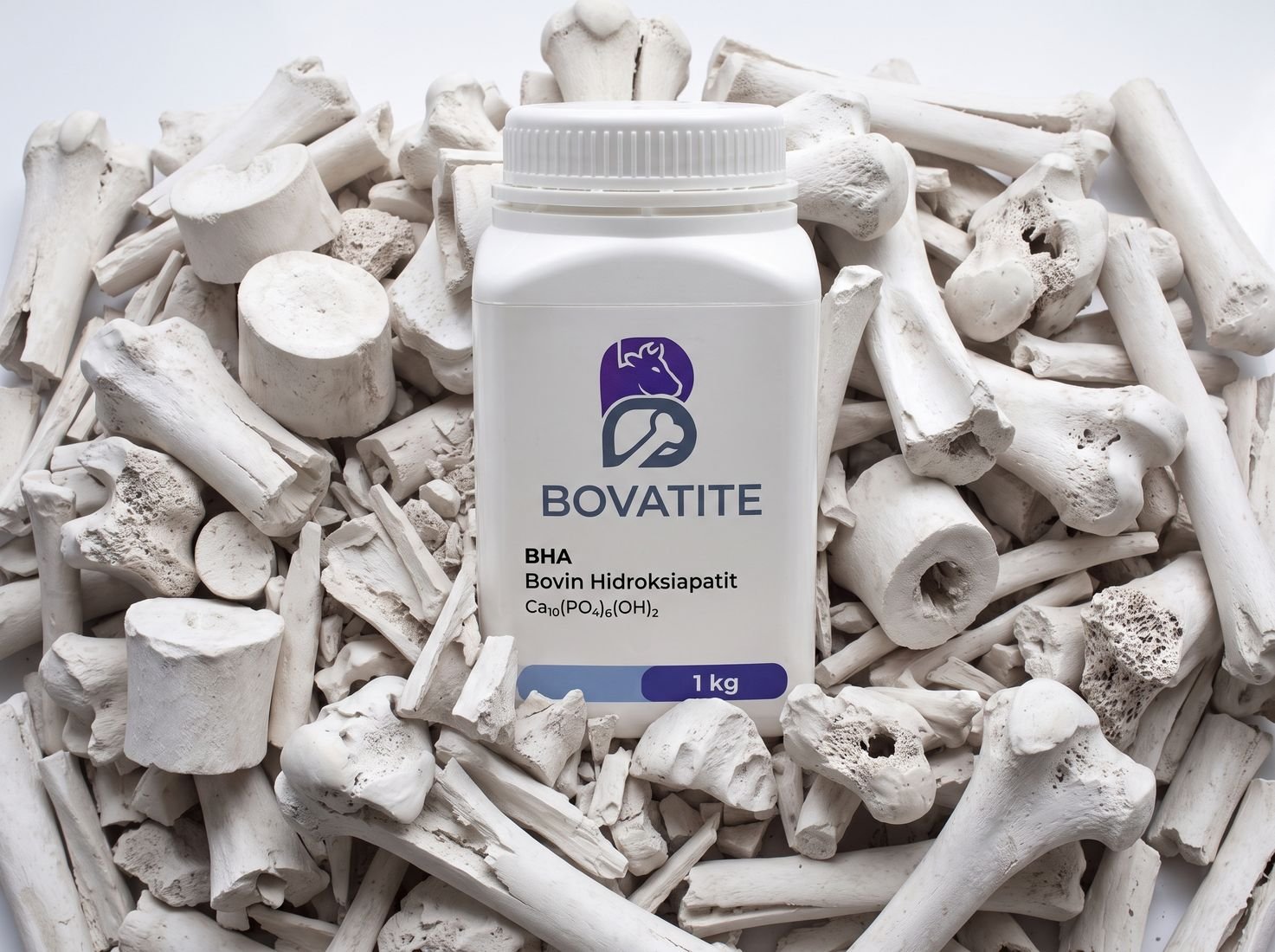 Kemasan Bovatite di atas tumpukan tulang sapi